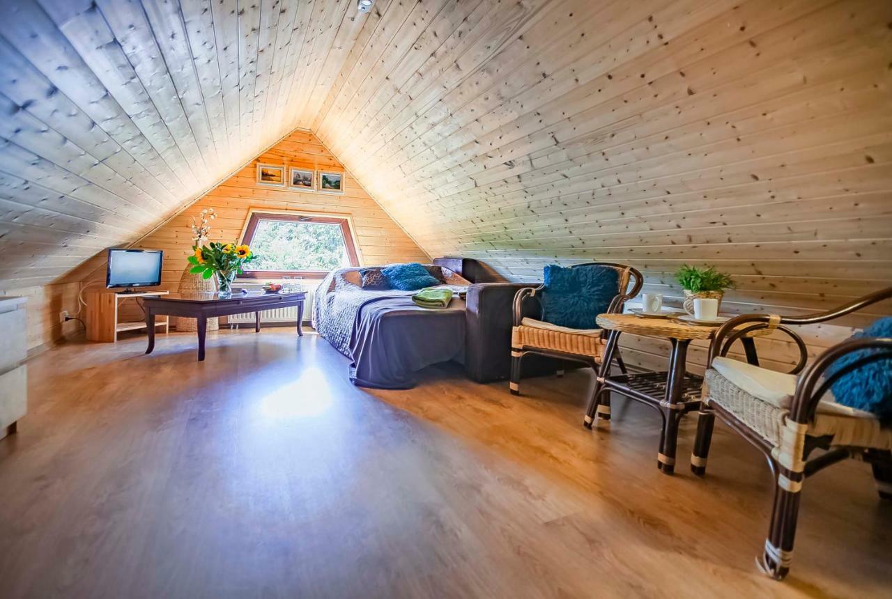 Lesniczowka Wiezyca I Domki Szymbark  Buitenkant foto